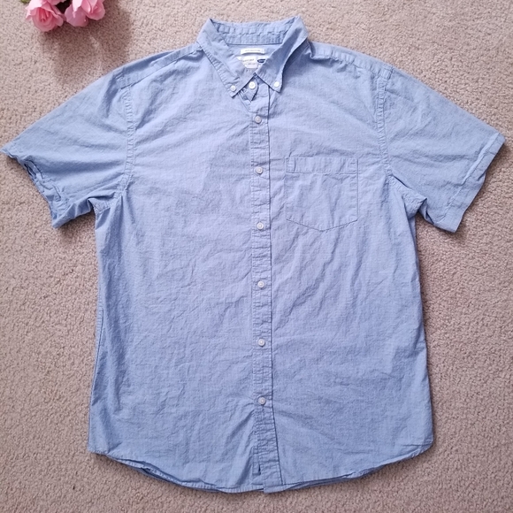 Men's Old Navy Light Blue Collared Button Down Shirt - Picture 2 of 10